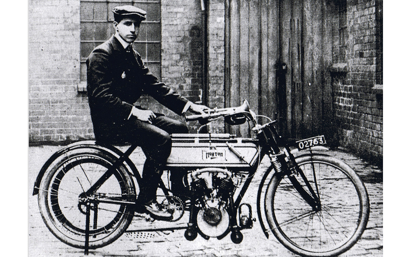 意外と知らない?プジョーの歴史…3ケタの車名はバイクが先だった 意外と知らない?プジョーの歴史…3ケタの車名はバイクが先だった