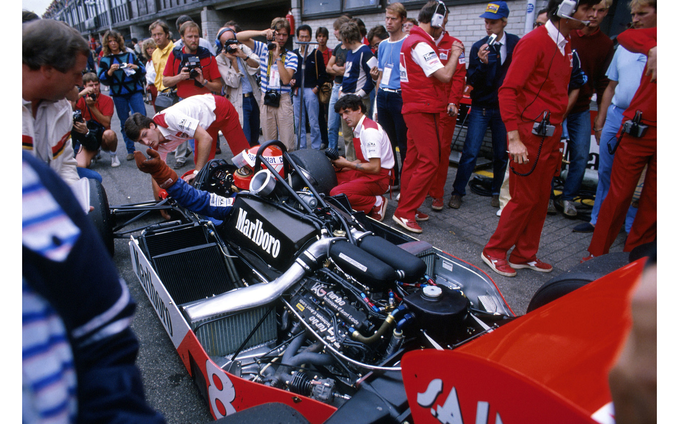1983年F1オランダGP、“マクラーレンTAGポルシェ”MP4-1Eに乗るラウダ。