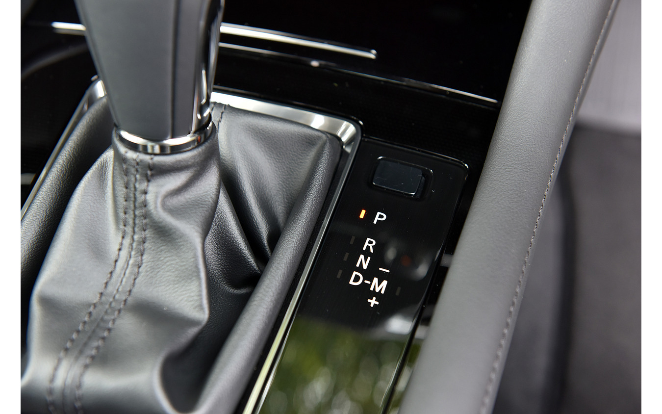 マツダ3 新型試乗 幅広い層におすすめしたいセダンだ 片岡英明 レスポンス Response Jp マツダ3 新型試乗 幅広い層におすすめしたいセダンだ 片岡英明 レスポンス Response Jp