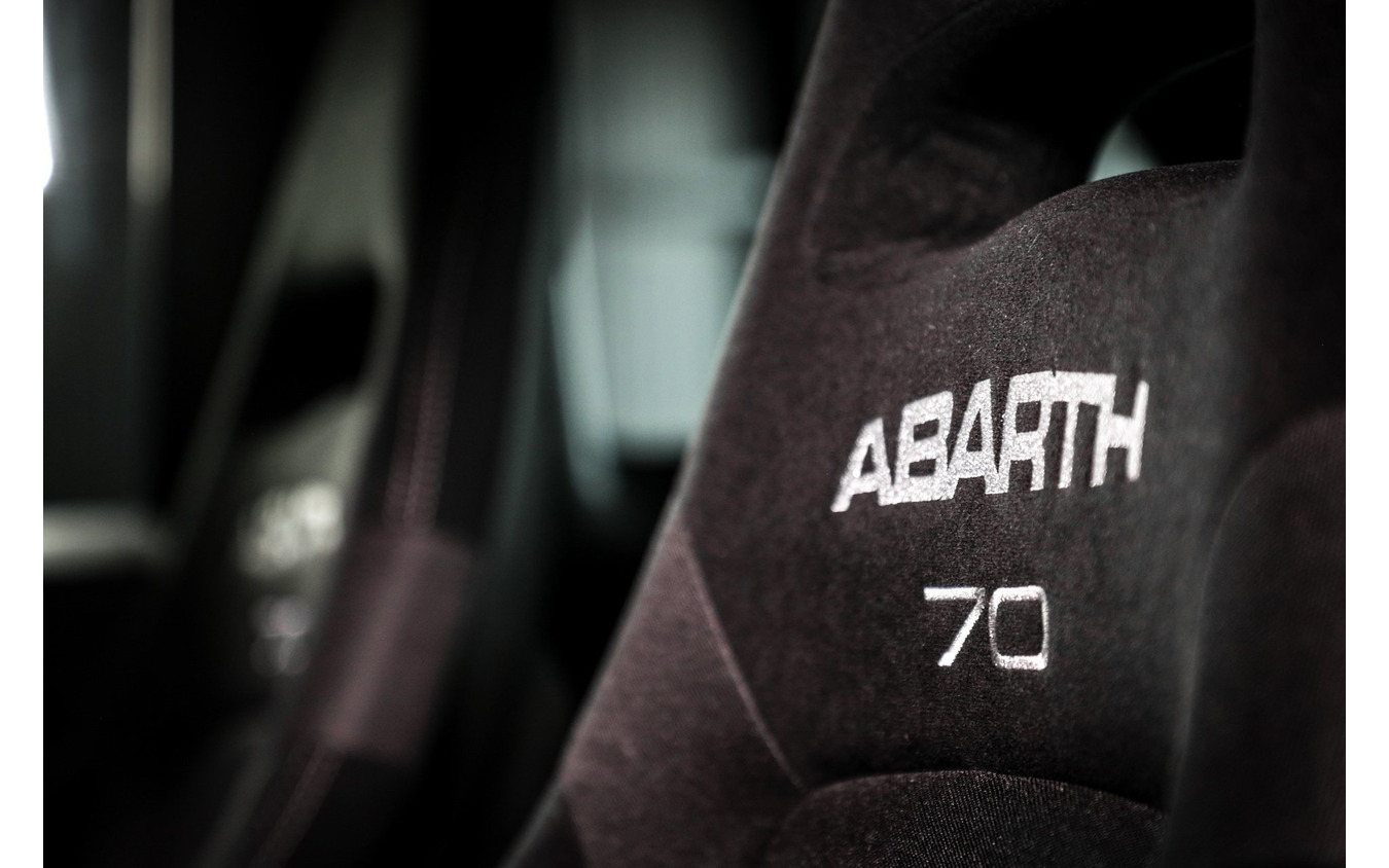 アバルト 595 ピスタ の改良モデル