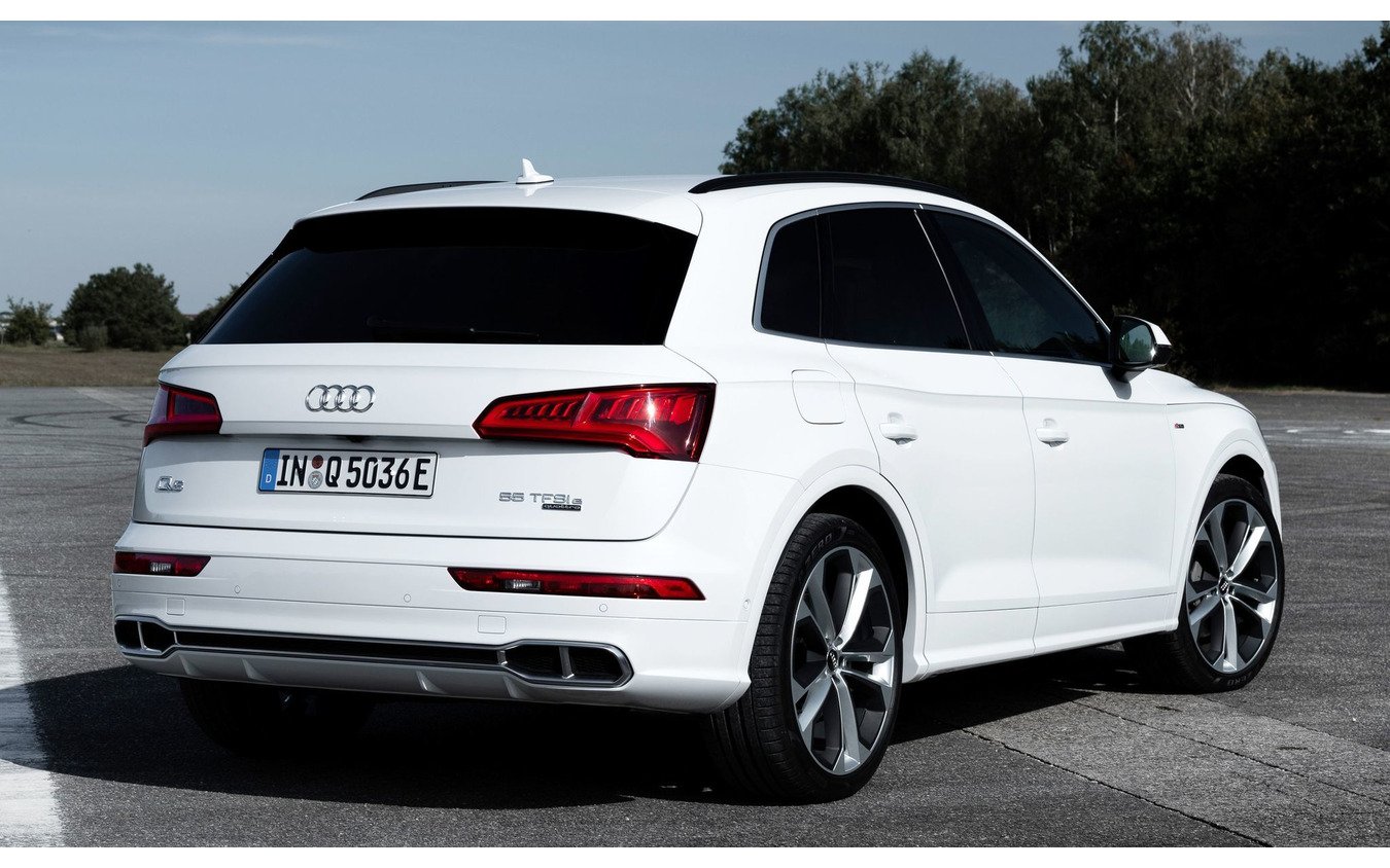 アウディ Q5 新型のPHV「Q5 55 TFSI e クワトロ」