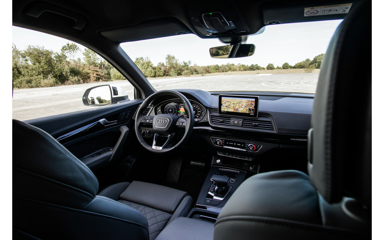 アウディ Q5 新型のPHV「Q5 55 TFSI e クワトロ」