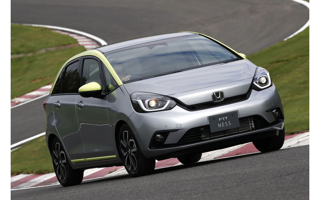 ホンダ フィット 新型試乗 柔よく剛を制す 走り Bセグのベンチマークに 片岡英明 レスポンス Response Jp ホンダ フィット 新型試乗 柔よく剛を制す 走り Bセグのベンチマークに 片岡英明 レスポンス Response Jp