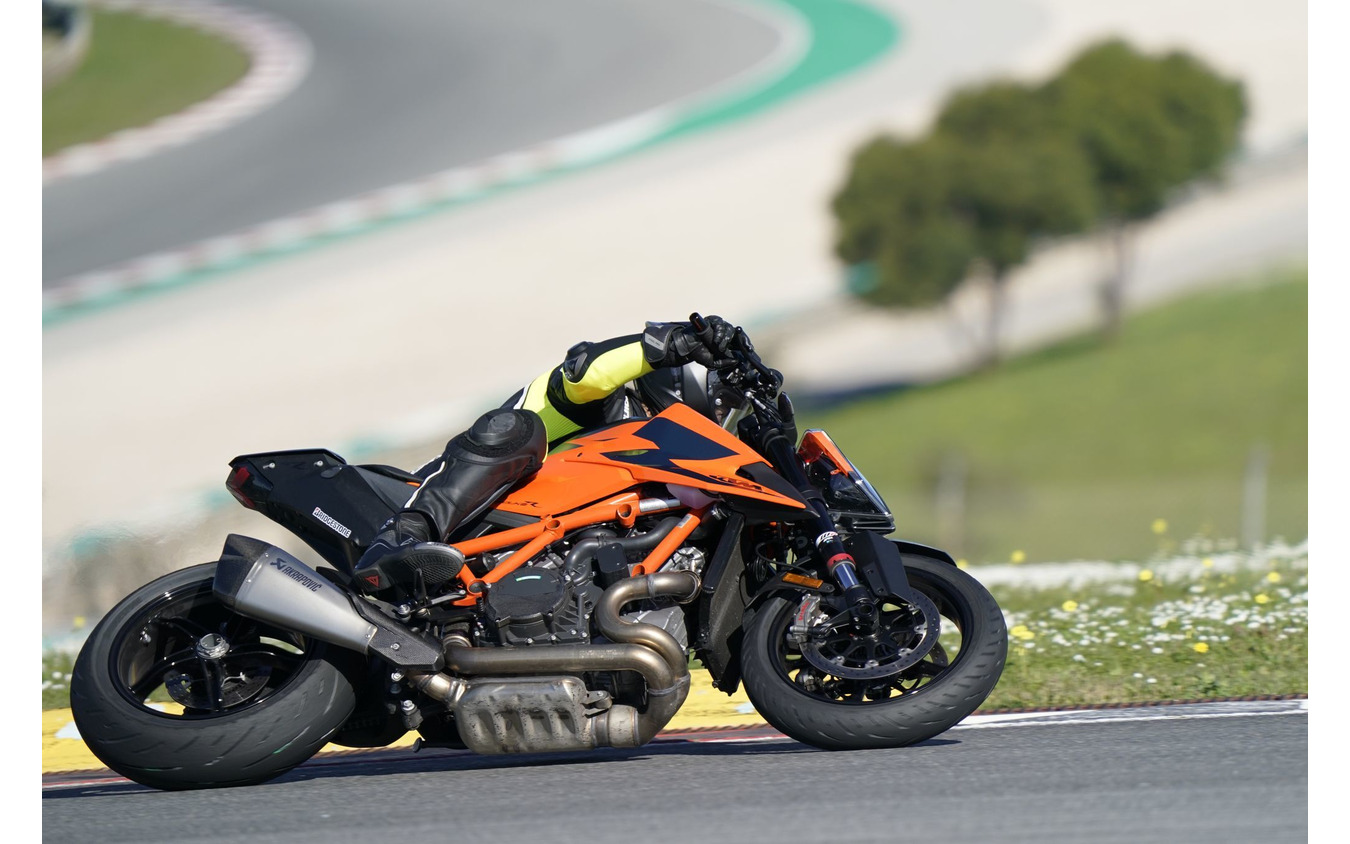 KTM 1290スーパーデュークR