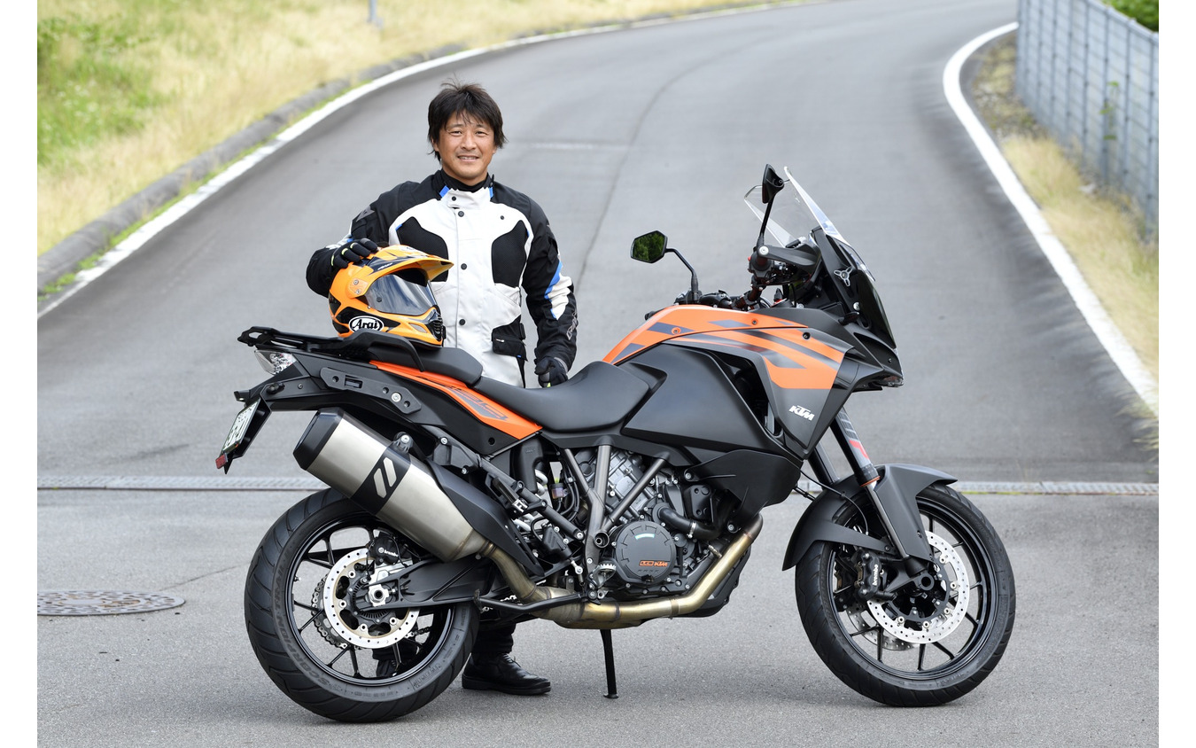 KTM 1290スーパーアドベンチャーSと鈴木大五郎