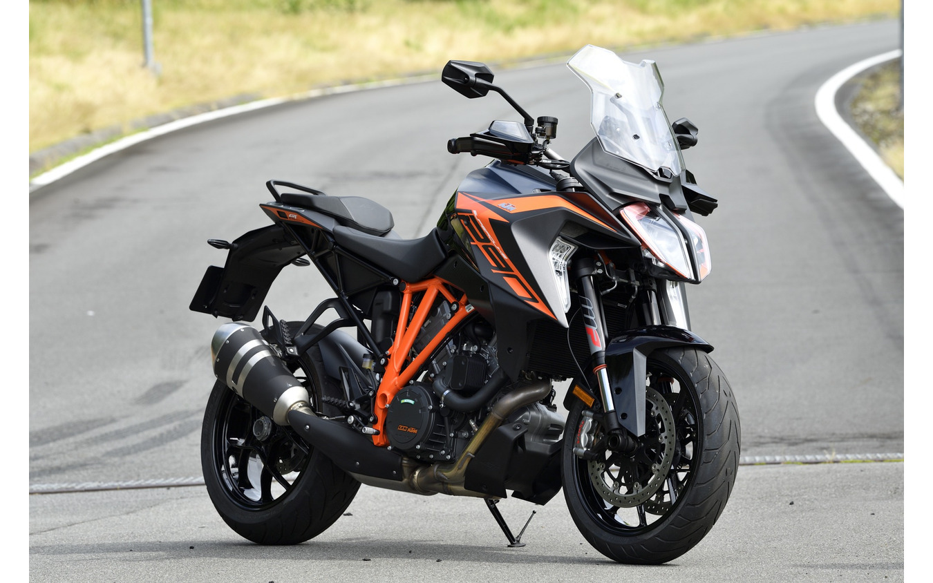 KTM 1290スーパーデュークGT