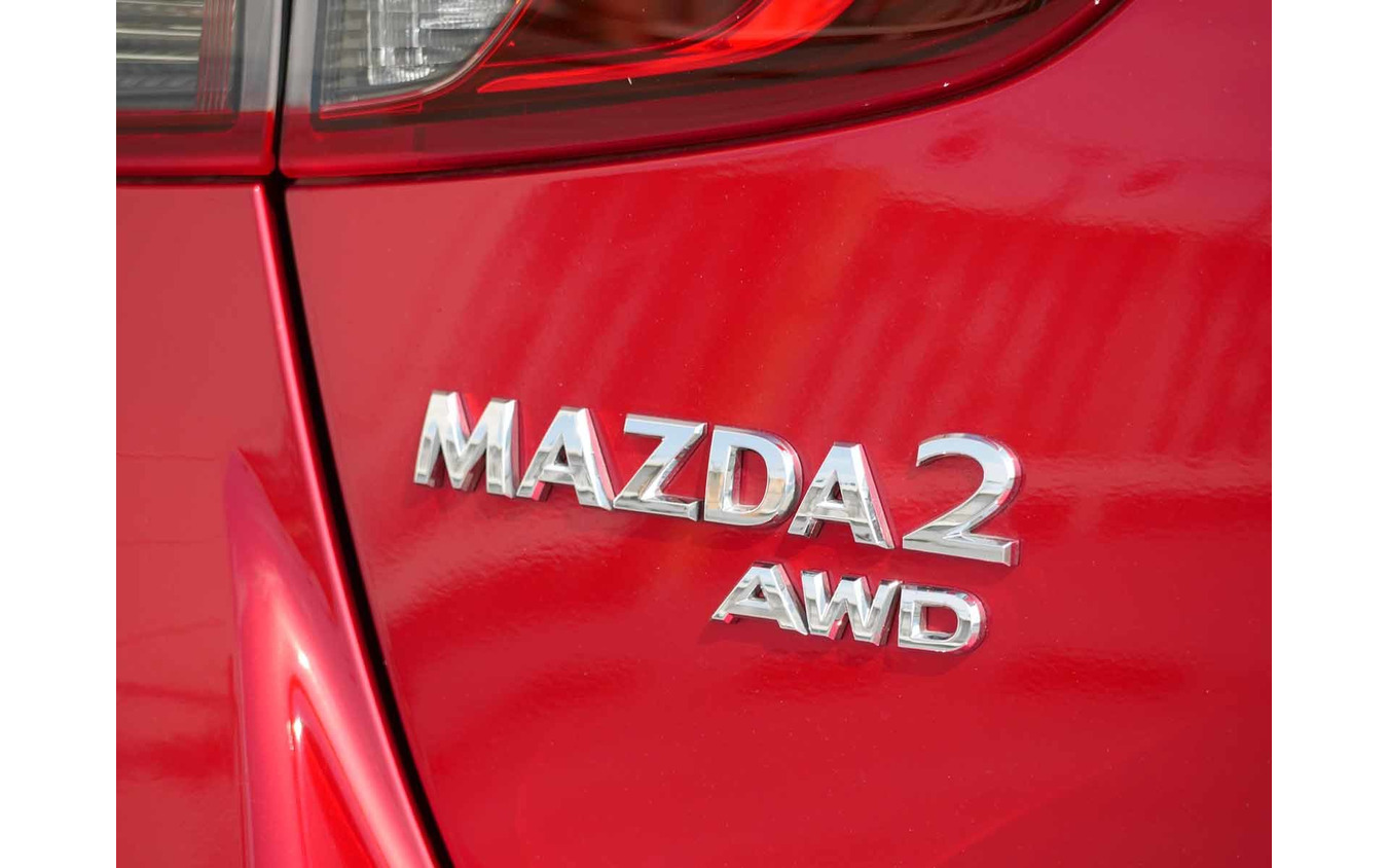 マツダ2 15Sプロアクティブ Sパッケージ（AWD）