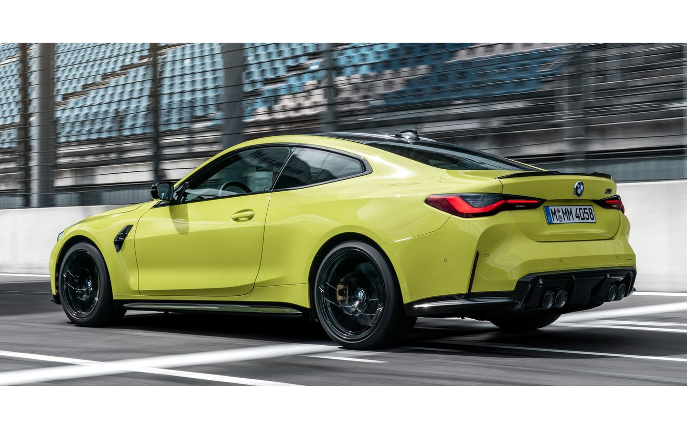 BMW M4クーペ 新型