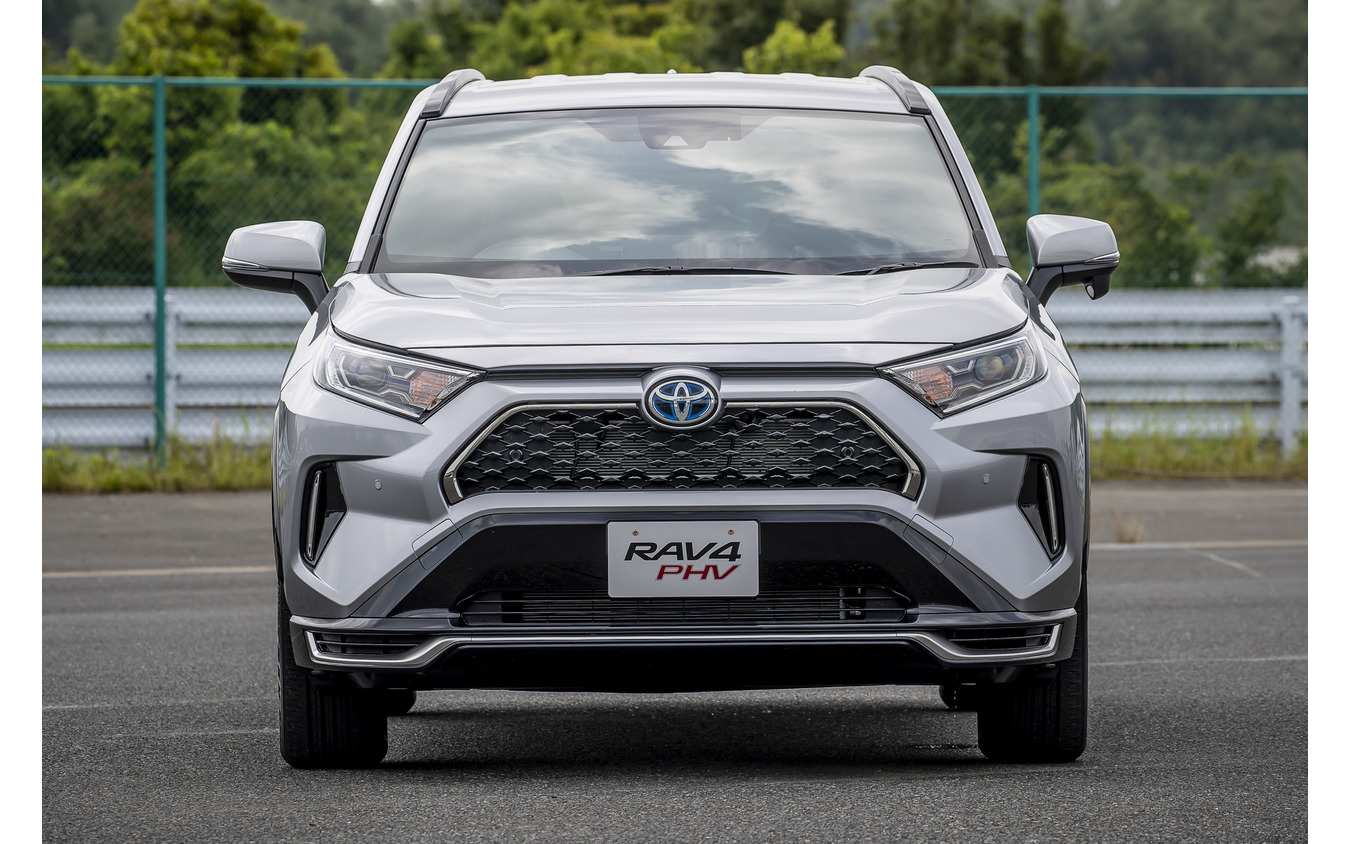 トヨタ RAV4 PHV