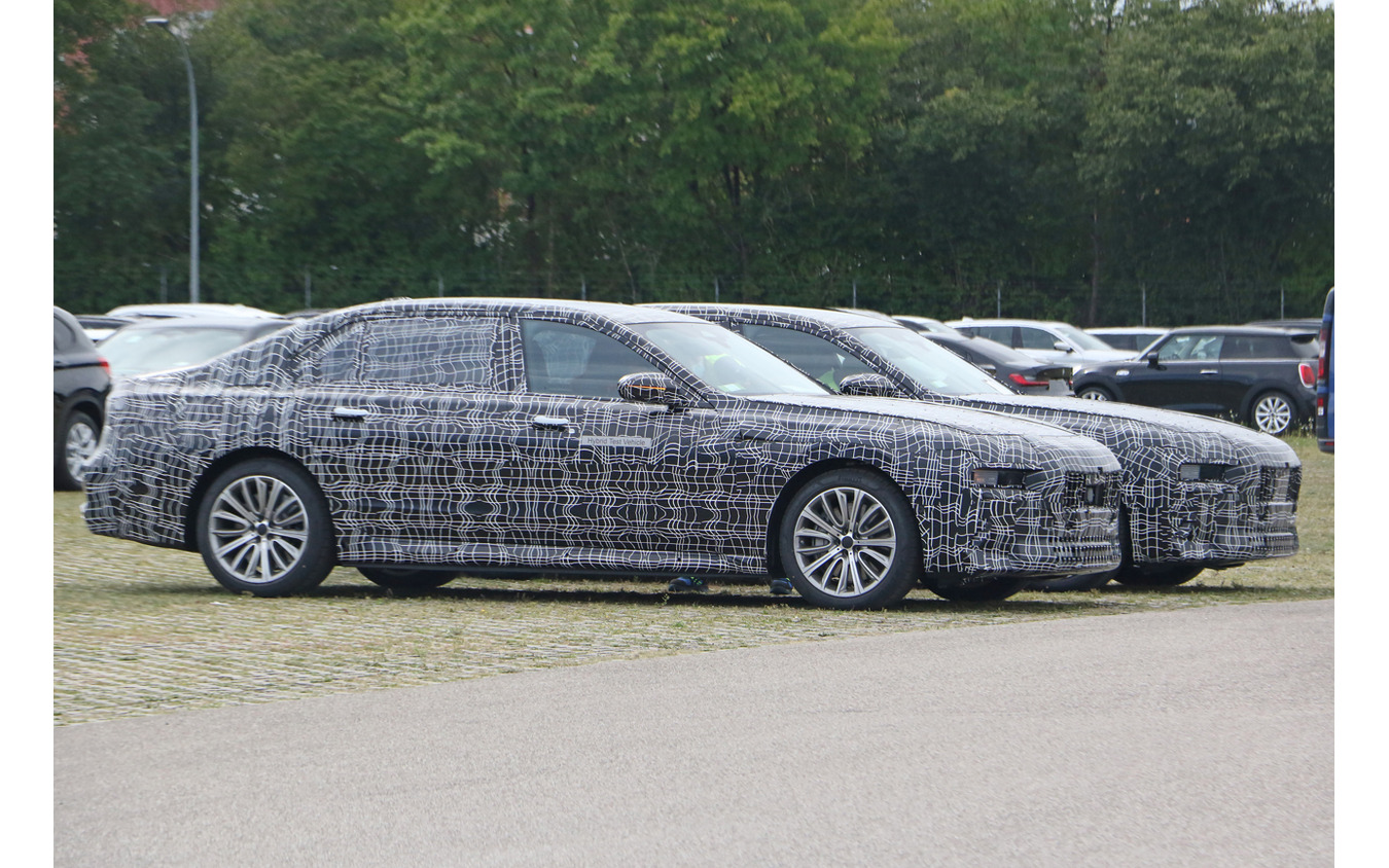 Bmw 7シリーズ 次世代モデルが揃い踏み シャークノーズに歴代最強の650馬力evも レスポンス Response Jp