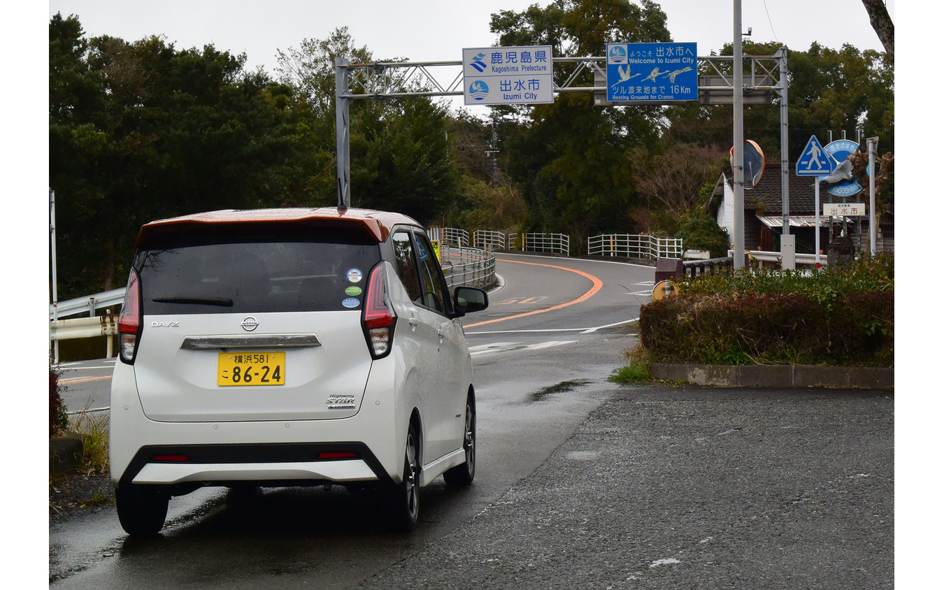 南九州自動車道は熊本～鹿児島県境区間が未成。開通したあかつきにはこの国道3号線の県境エリアも交通過疎になることだろう。