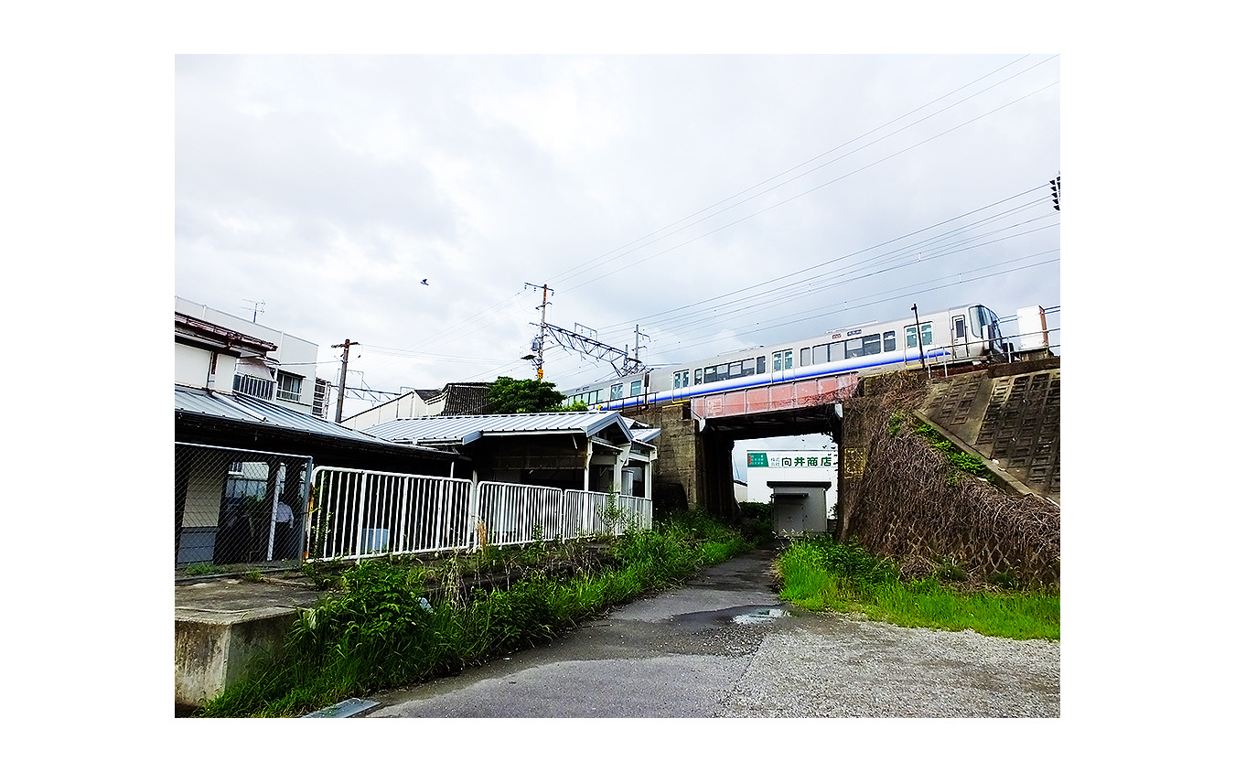 紀伊中ノ島駅の和歌山線旧線跡