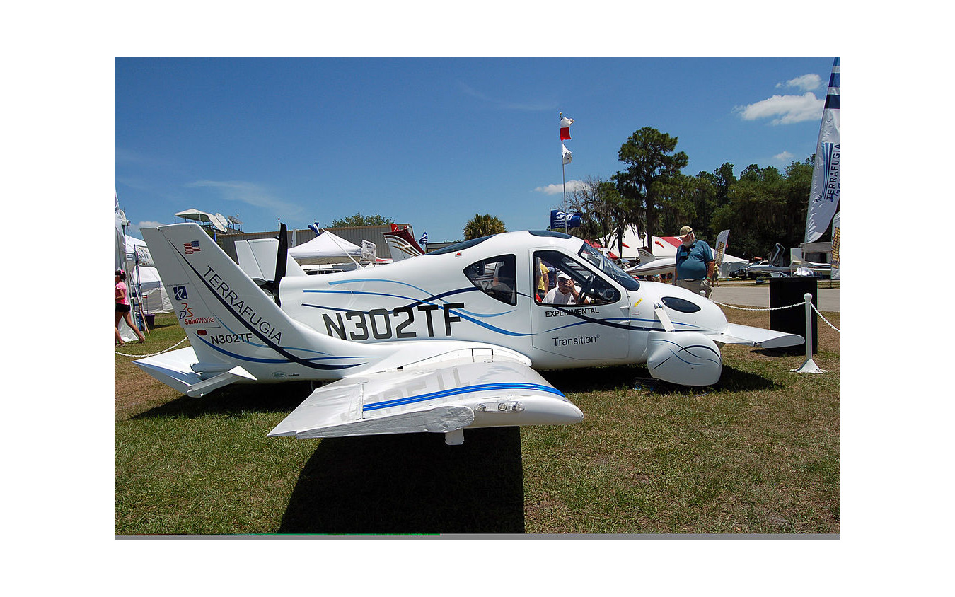 テラフージア「スカイカー」（2009年）。プロトタイプは飛行に成功、開発は続けられている模様。