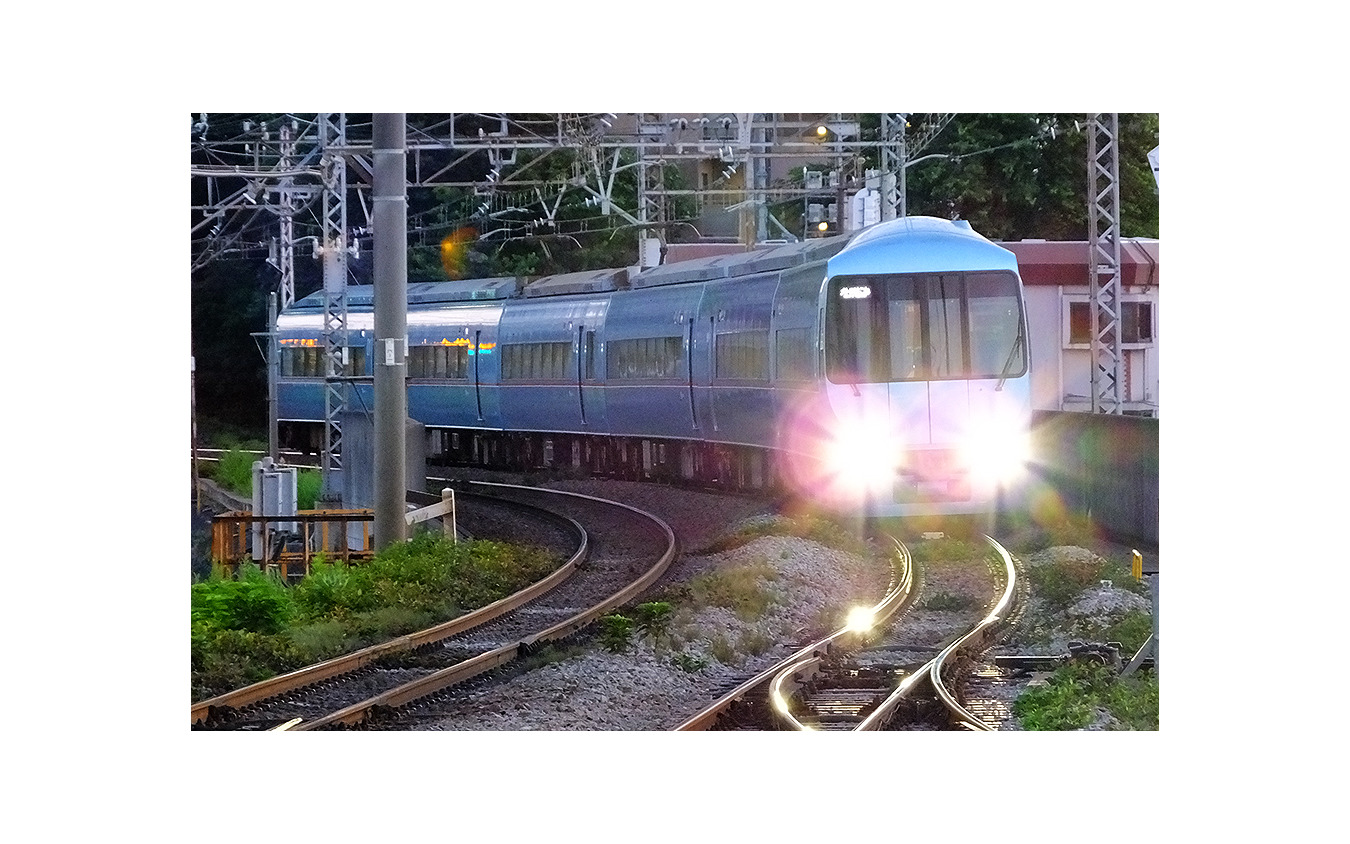 小田急ロマンスカーMSE 60000形