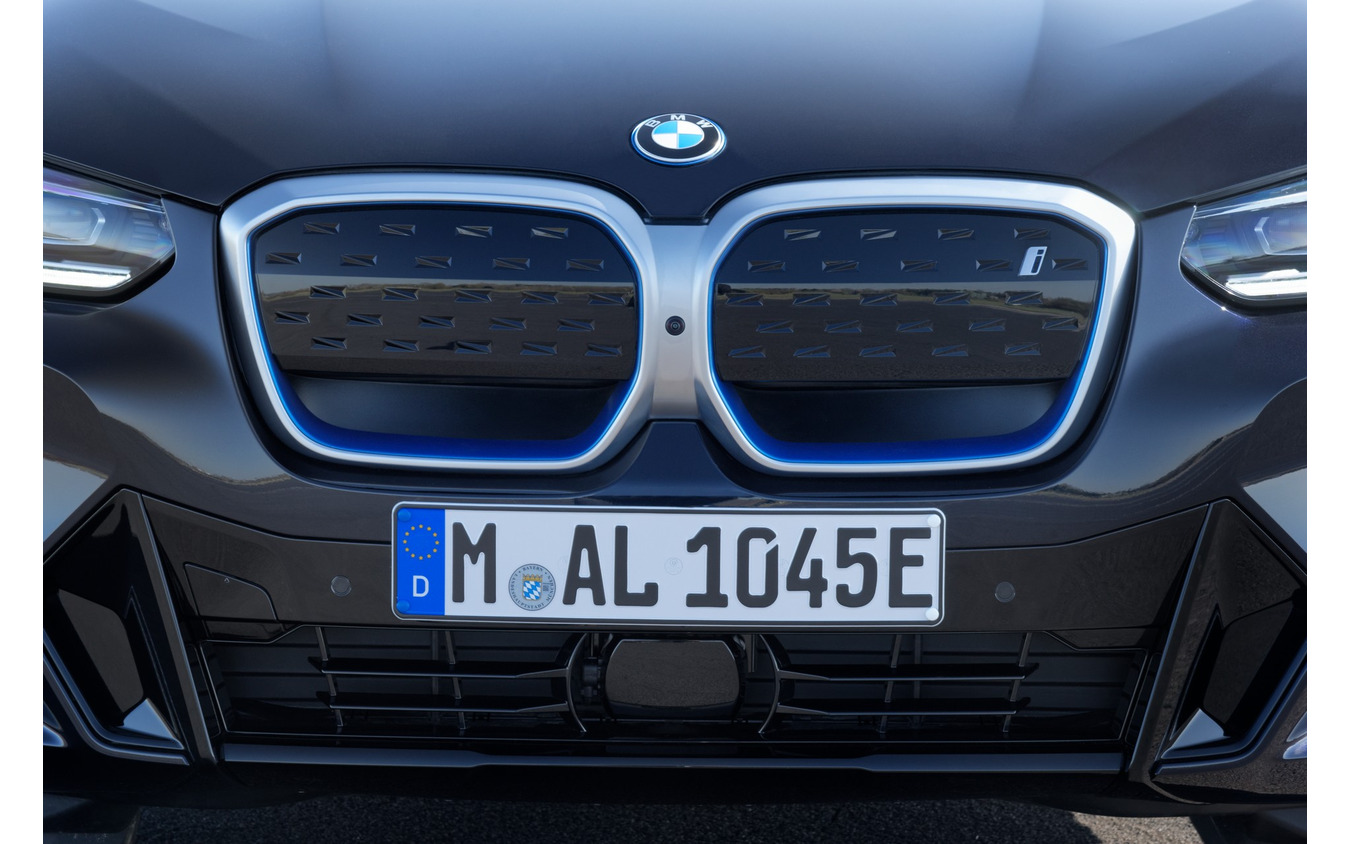 BMW iX3 改良新型