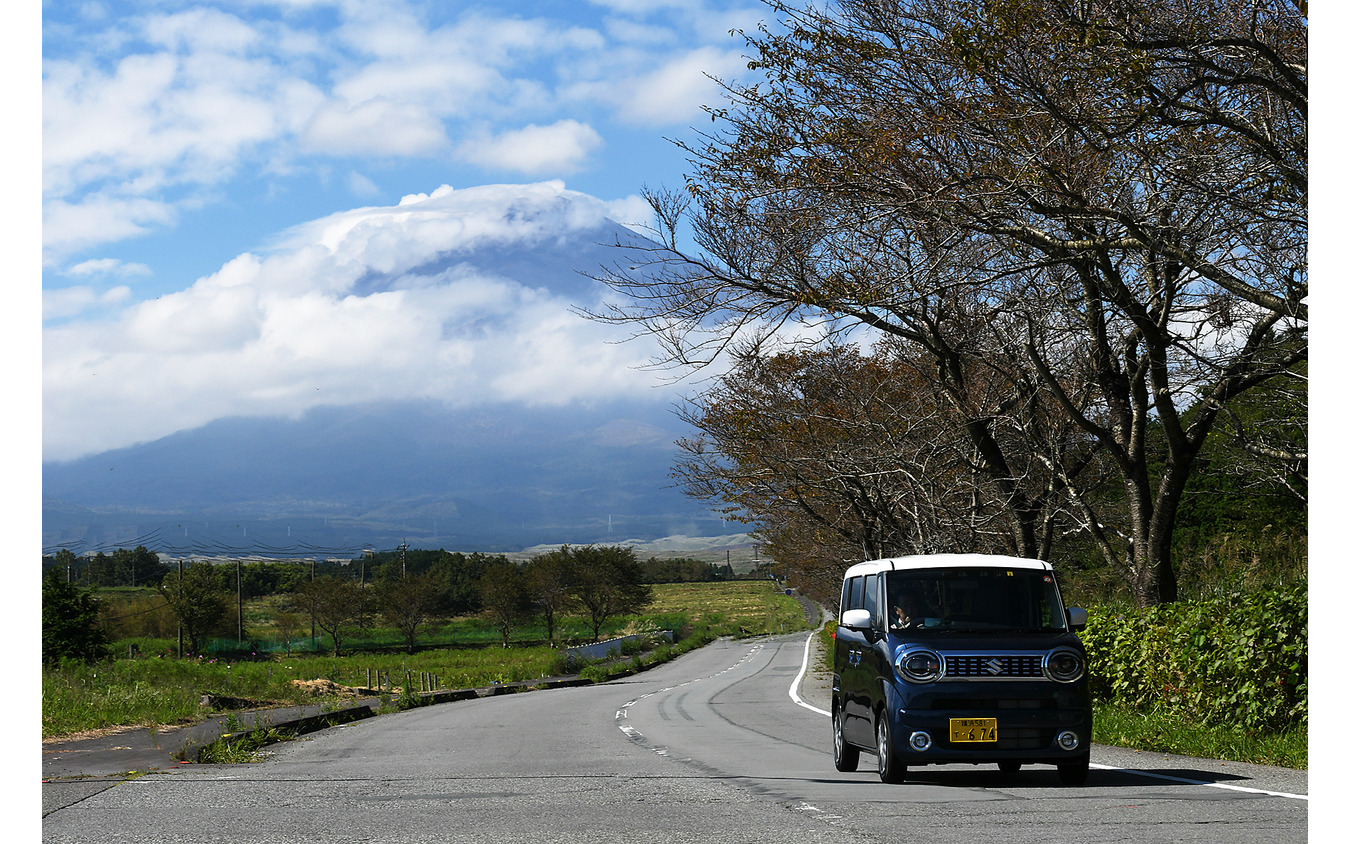 スズキ ワゴンR スマイル（ハイブリッドX 2WD）