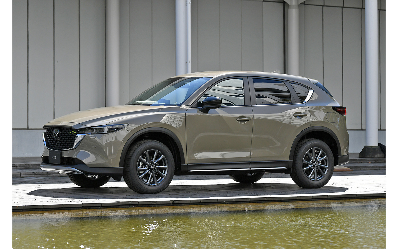 マツダ CX-5 20S フィールドジャーニー（ジルコンサンドメタリック）