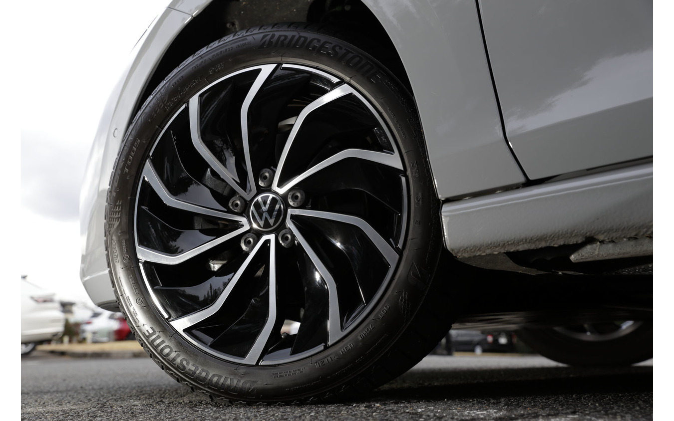 VW ゴルフ TDI アクティブアドバンス