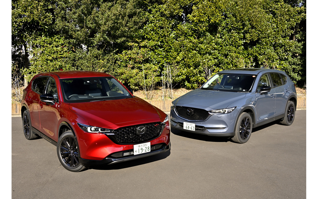 マツダ CX-5 改良新型(左・スポーツアピアランス)と従来モデル(右)