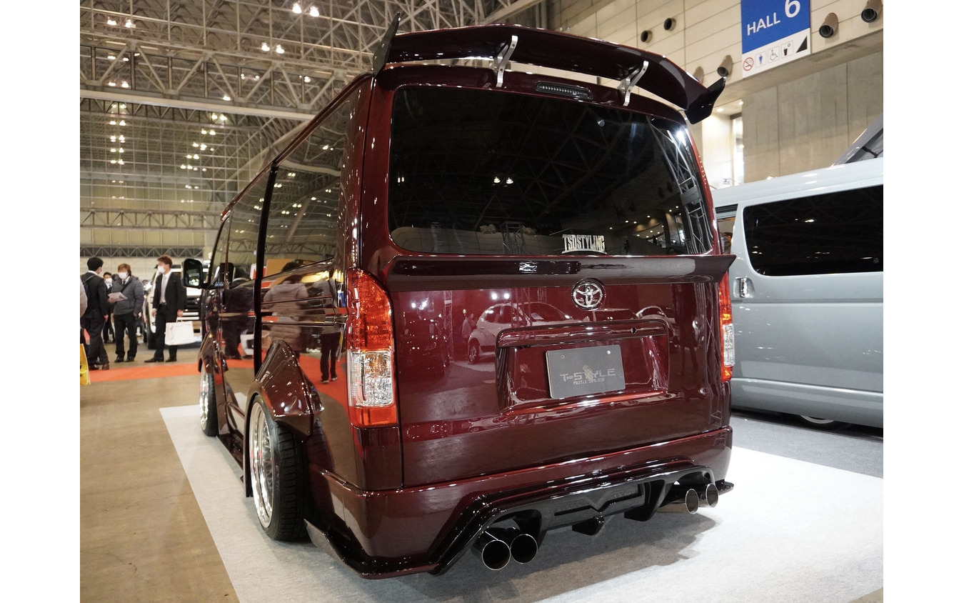 TSDスタイリング・ハイエース(東京オートサロン2022)