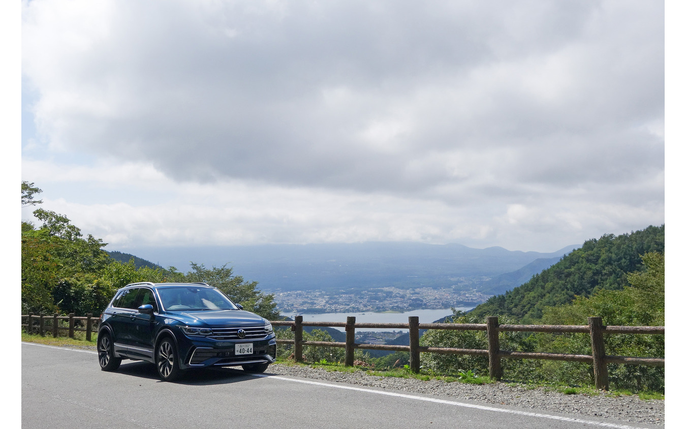 改良型ティグアン。山梨の御坂峠にて。