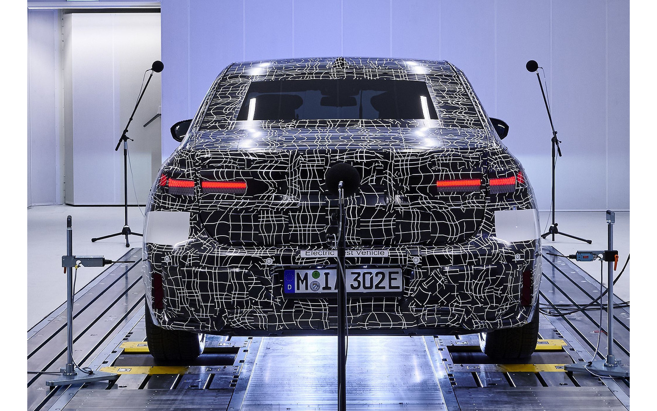 BMW i7 のプロトタイプ