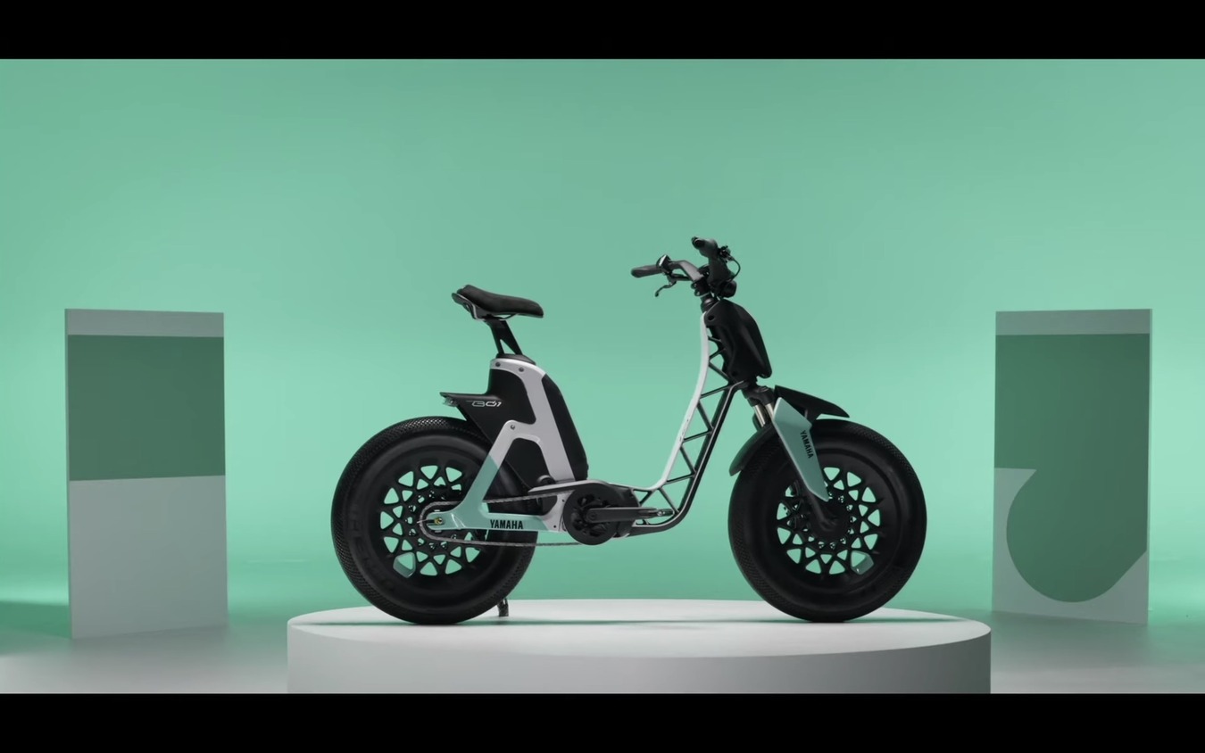 ヤマハ発動機の新型電動モビリティコンセプト「B01」(動画スクリーンショット)