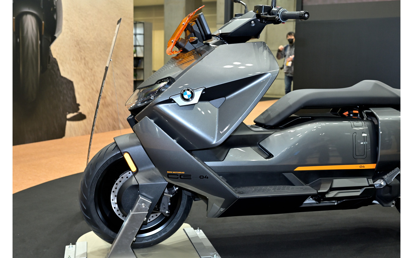 BMW CE 04(東京モーターサイクルショー2022)