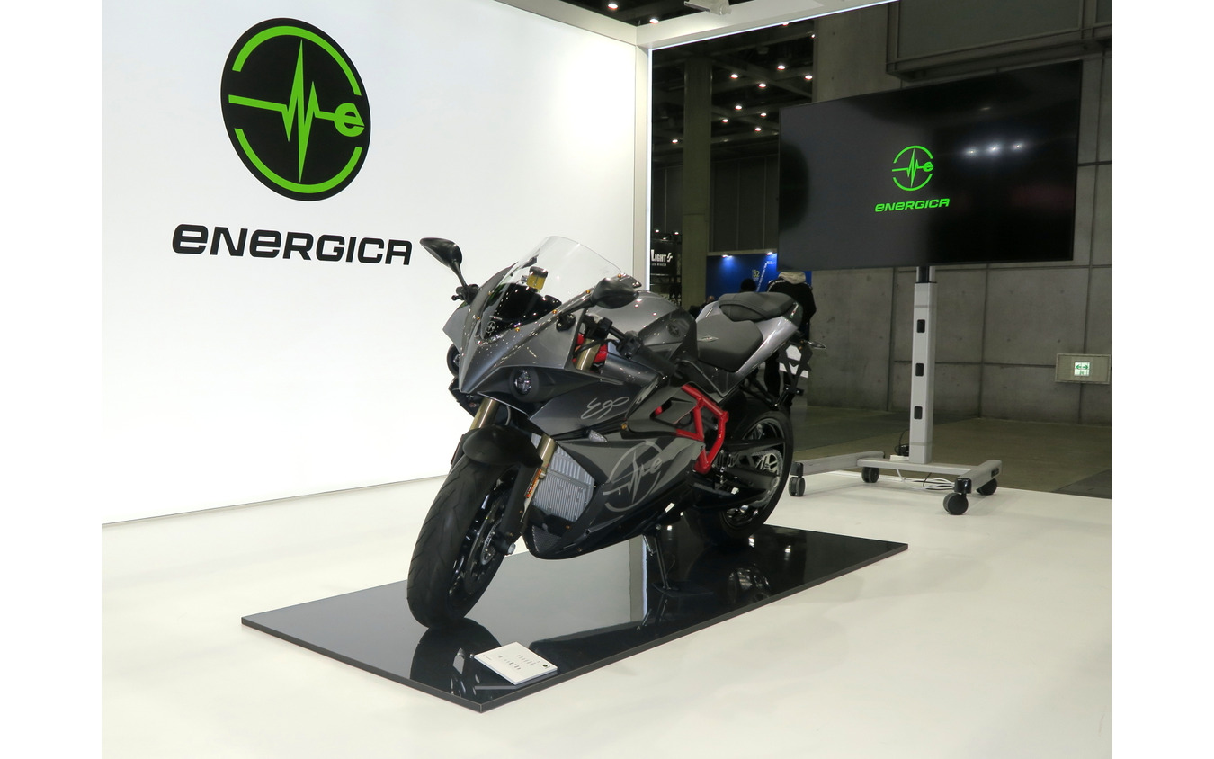 Energicaのスポーツバイクタイプの電動バイク（東京モーターサイクルショー2022）