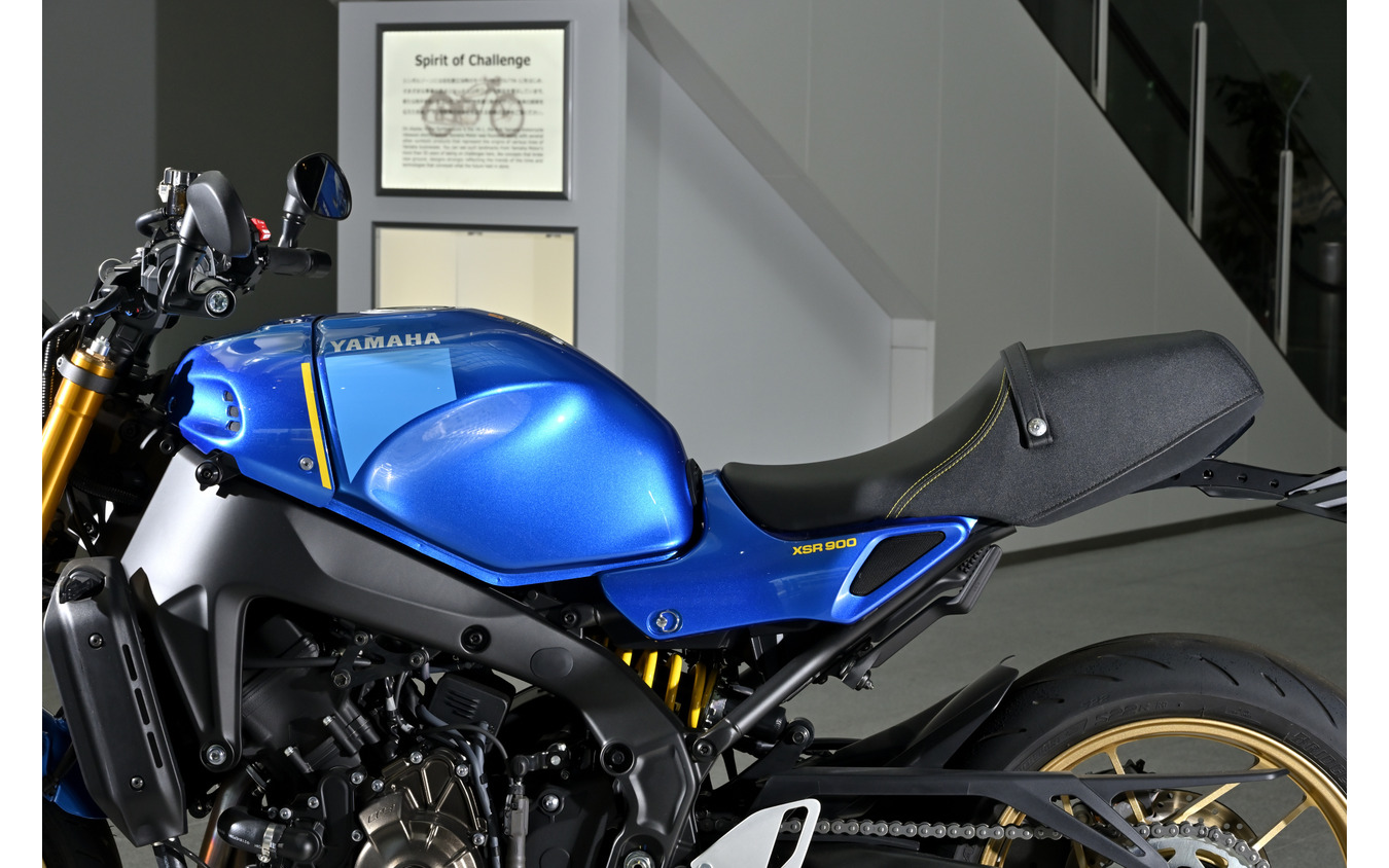 ヤマハ XSR900(海外仕様)