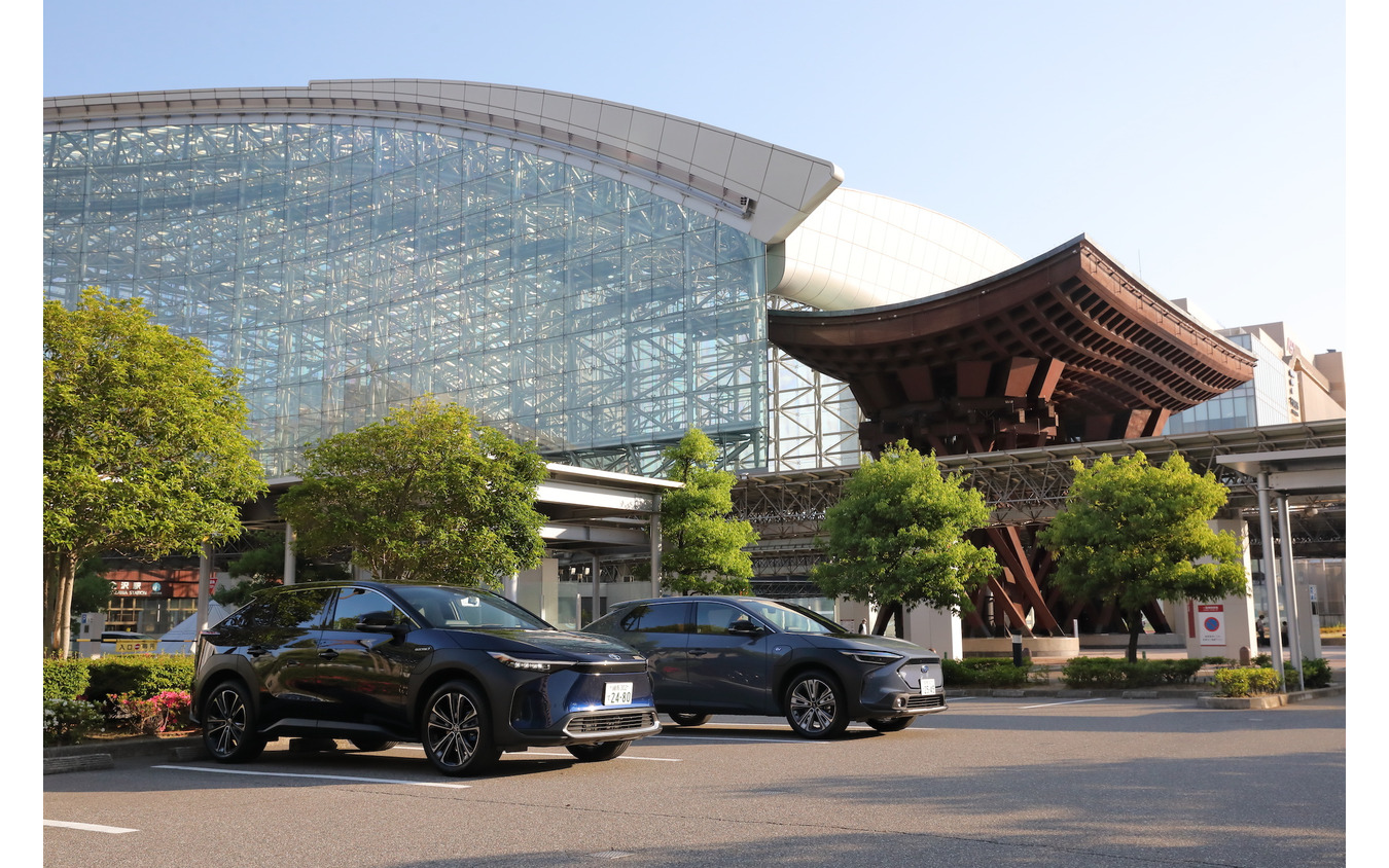 トヨタ bZ4Xとスバル ソルテラ、金沢にて