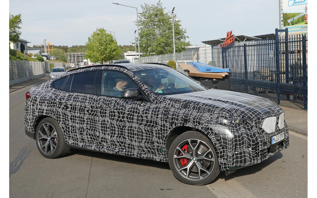 BMW X6 M60i プロトタイプ(スクープ写真)