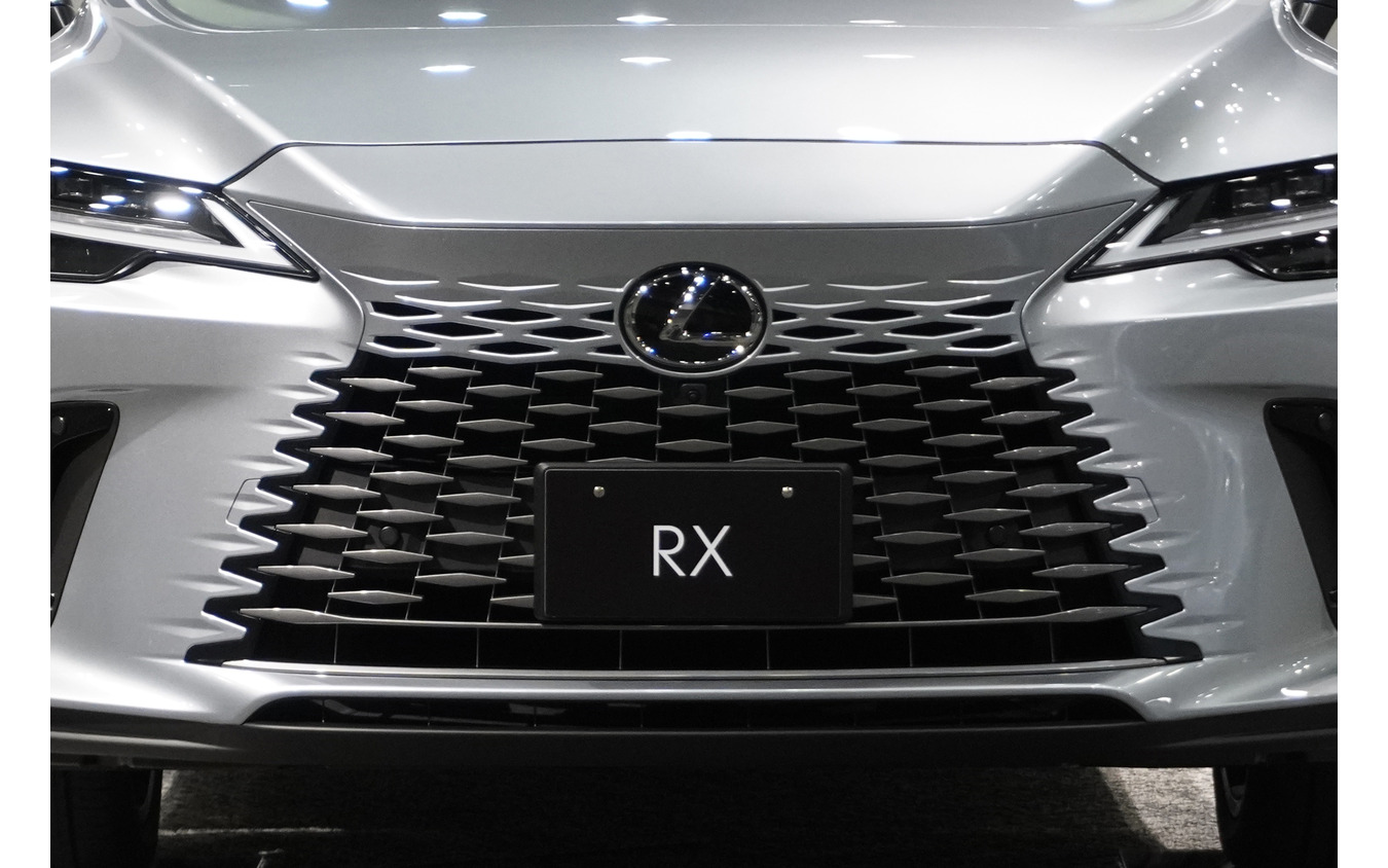レクサス RX 新型(RX450h+)