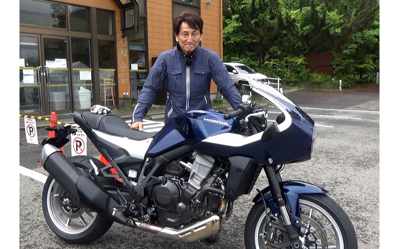 ホンダ ホーク11と丸山浩氏