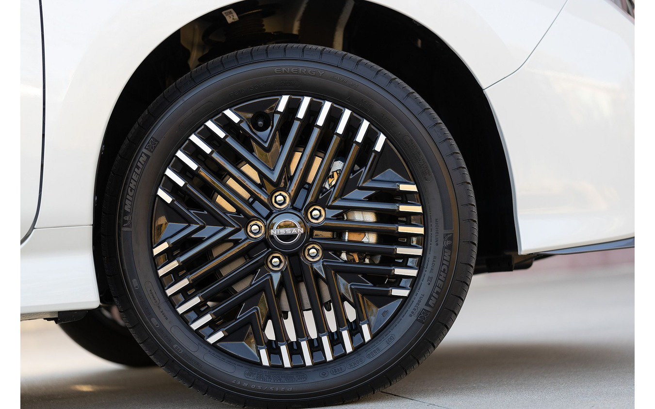 日産 リーフ の2023年モデル(米国仕様)