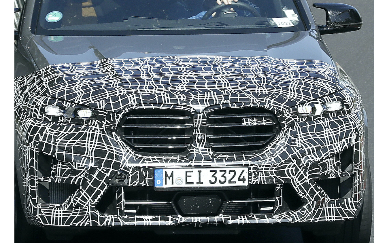 BMW X5M 改良新型プロトタイプ(スクープ写真)