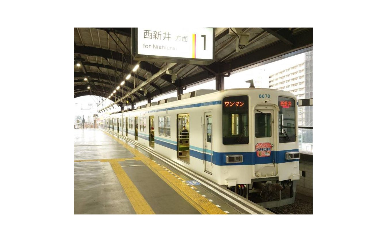 2021年4月に自動運転の検証が始まった東武大師線。東武鉄道ではJR東日本と共同でGoA3の自動運転を目指しており、2022年3月には夜間における前方障害物検知システムの検証が行なわれた。