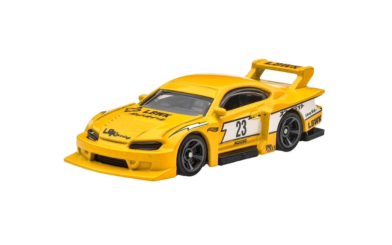 LB スーパーシルエット 日産シルビア [S15]（10月1日発売予定）