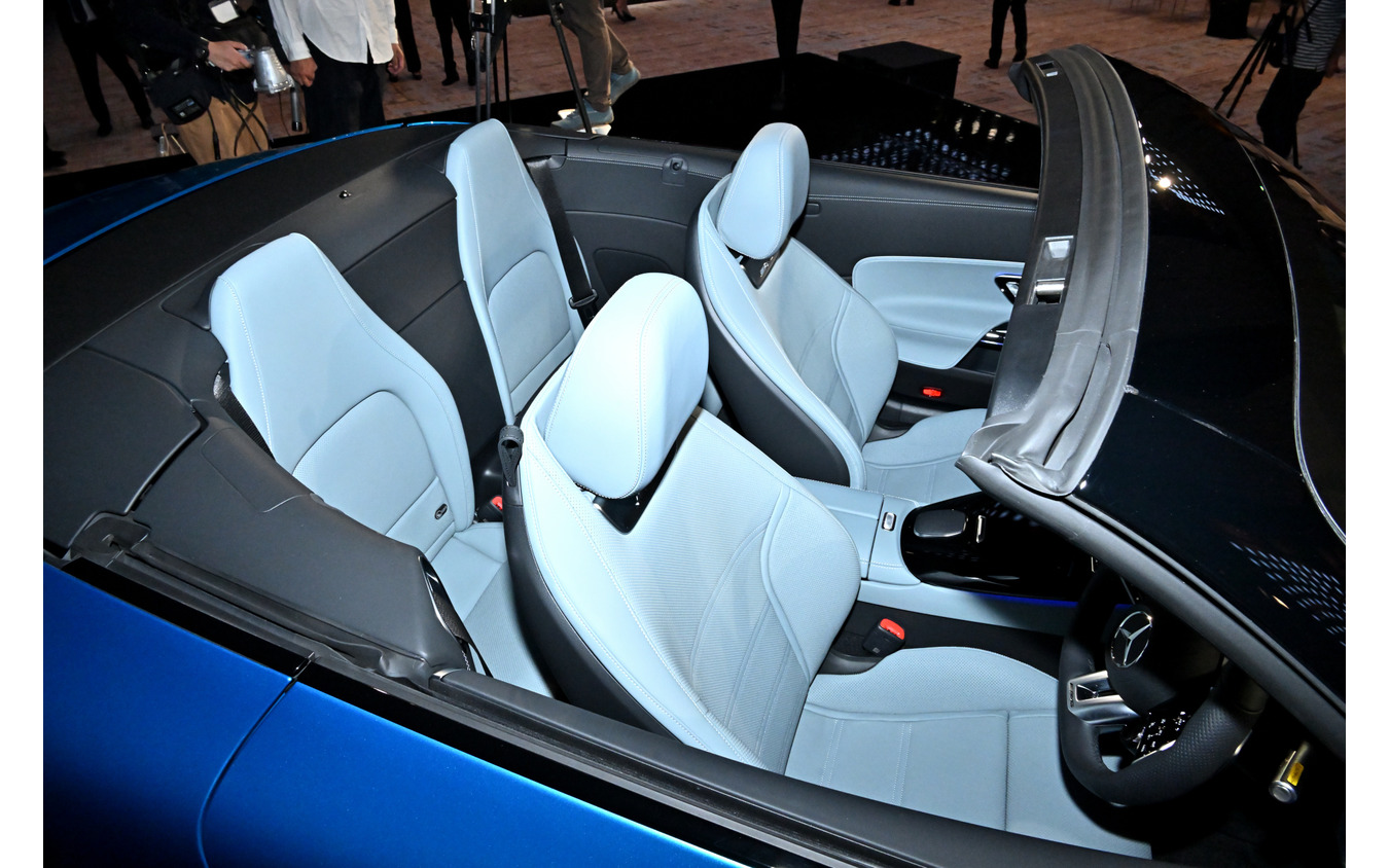 メルセデスAMG SL43