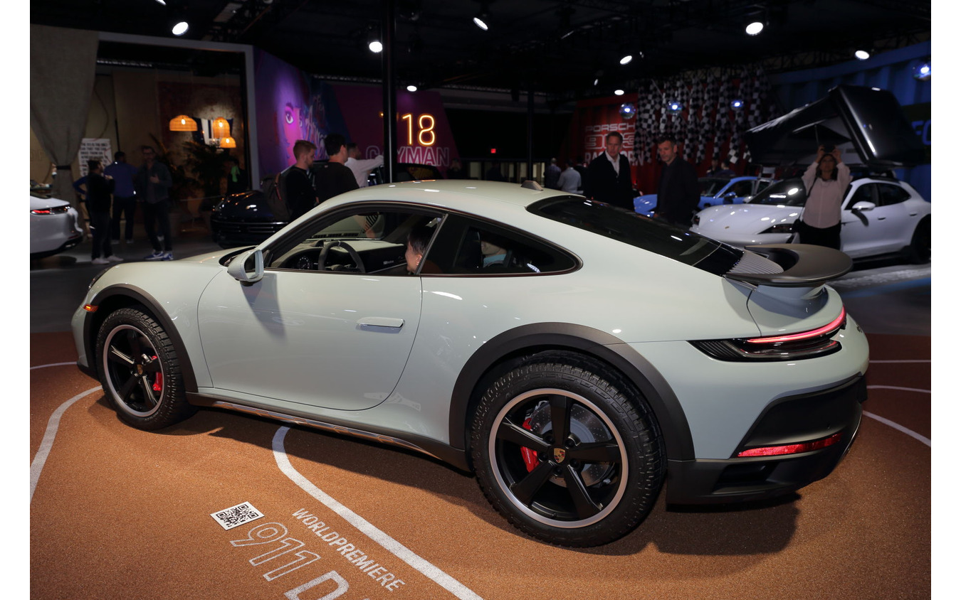 ポルシェ 911ダカール(ロサンゼルスモーターショー2022)