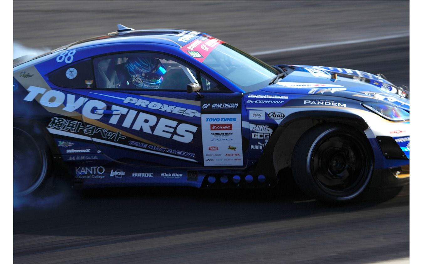 Team TOYO TIRES DRIFT