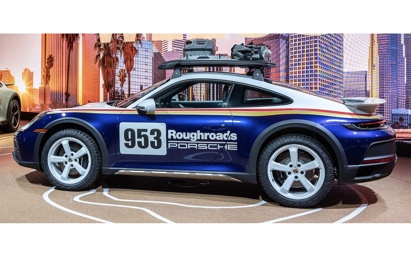 ポルシェ 911 ダカールの「ラリーデザインパッケージ」(ロサンゼルスモーターショー2022)