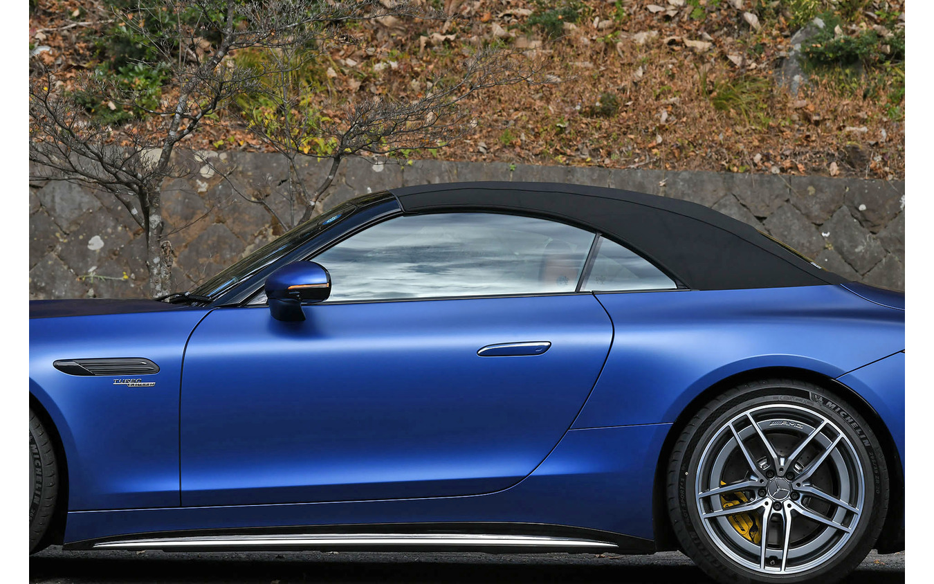 メルセデスAMG SL43