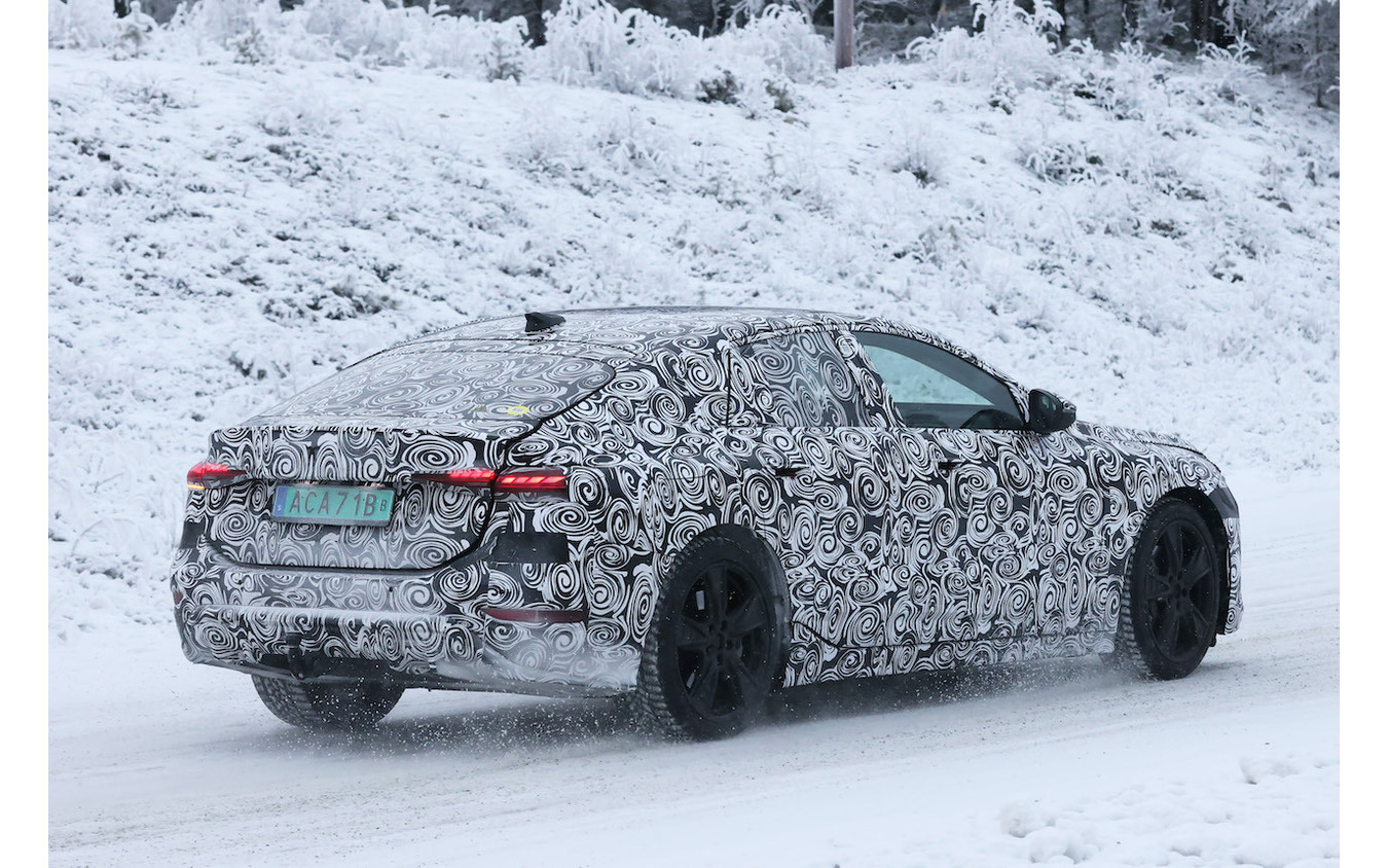 アウディ A6 e-tron プロトタイプ(スクープ写真)