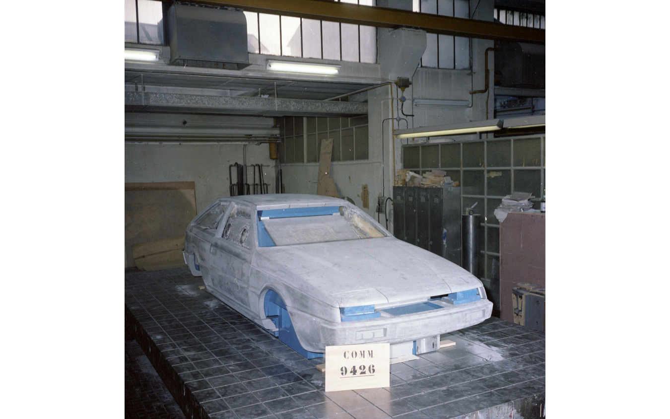 いすゞピアッツァのマスターモデル(1978年)