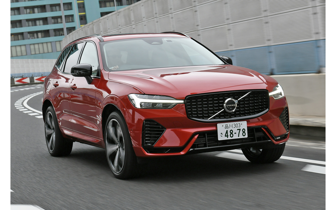 ボルボ XC60 リチャージ アルティメイトT6 AWD