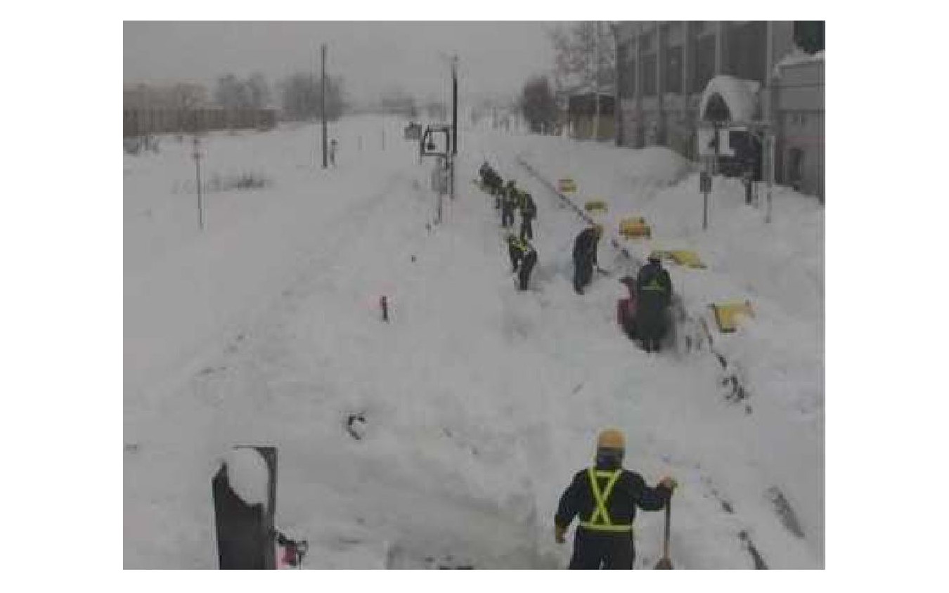 12月26日、石北本線生田原駅の除雪作業。