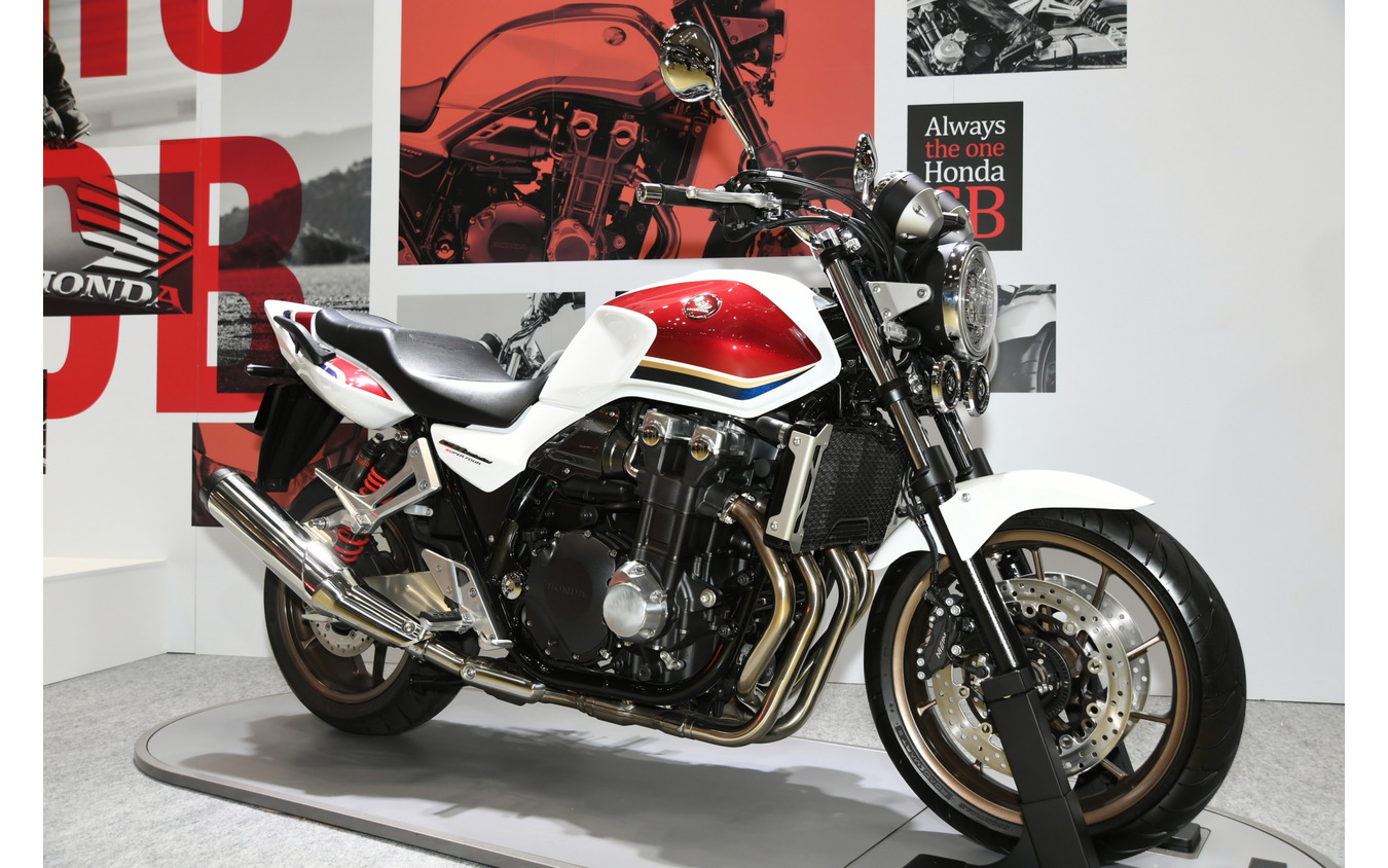 ホンダ CB1000 SUPER FOUR（東京モーターサイクルショー2019）