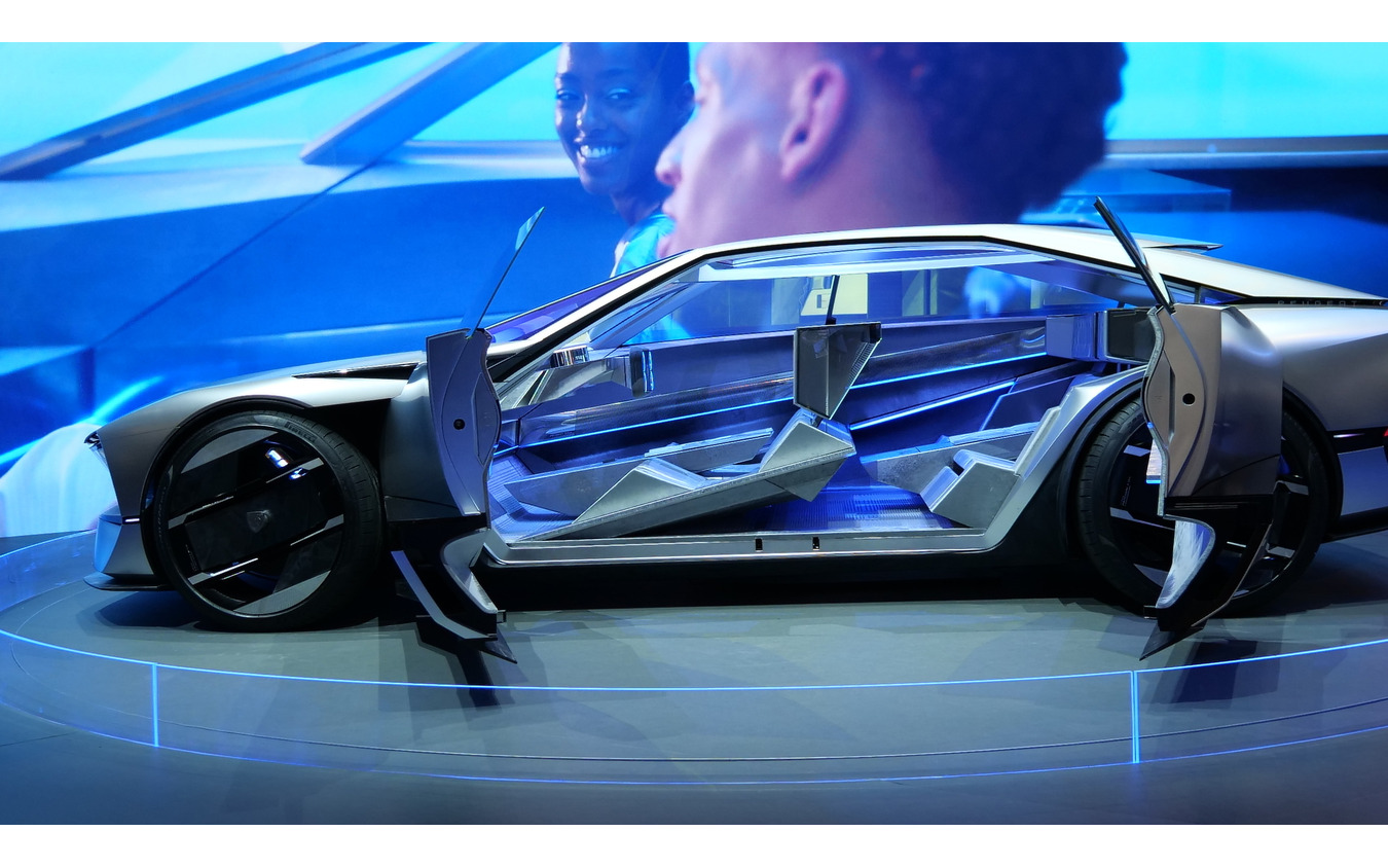 プジョー インセプション・コンセプト(CES 2023)