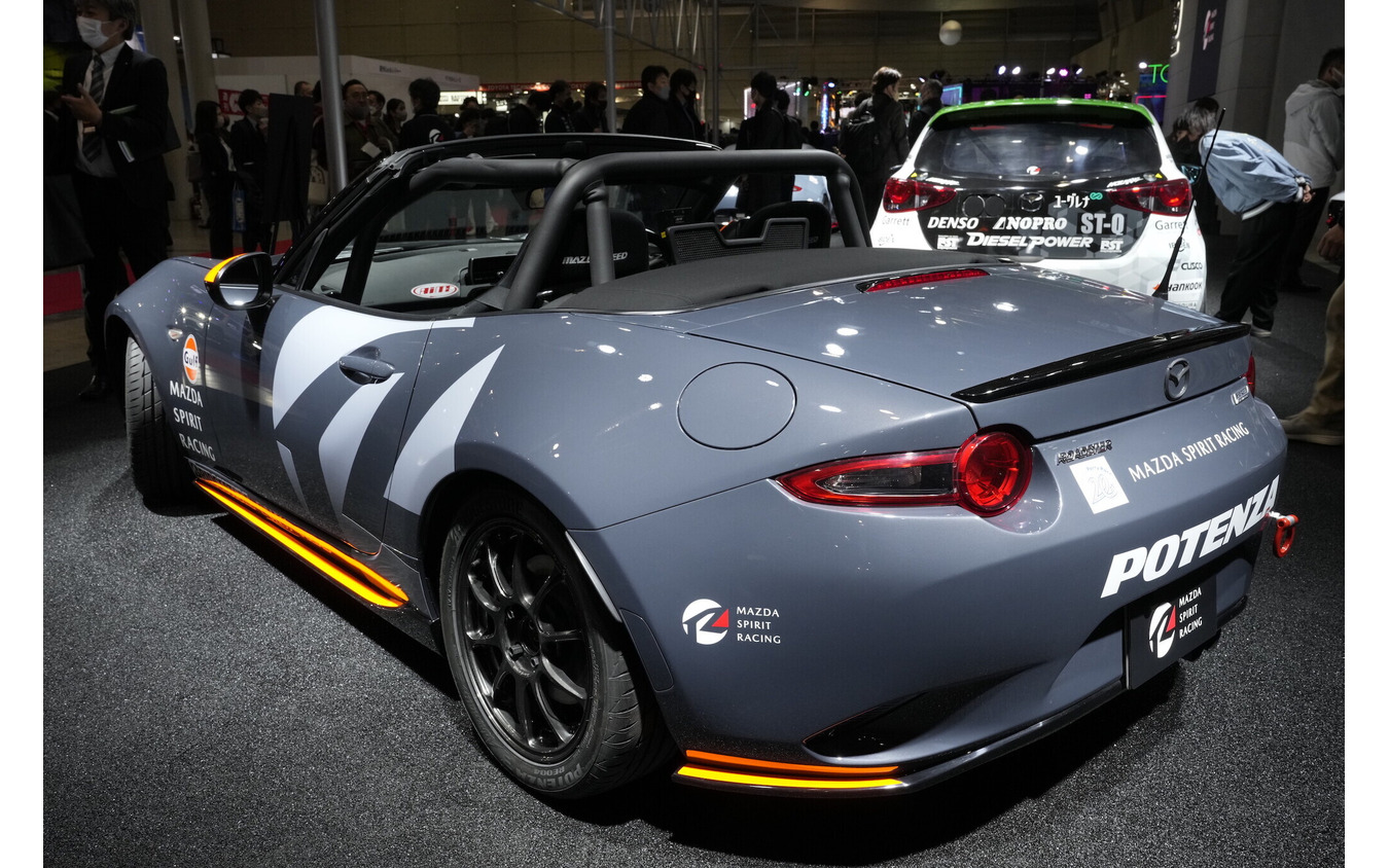 マツダ ロードスター パーティレース仕様車(東京オートサロン2023)